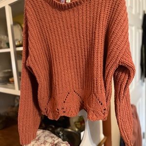 Cute comfy sweater! Like new!
